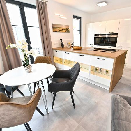 Villa Levante In Binz - Gartenwohnung Mit Kamin, Sauna, Terrasse ภายนอก รูปภาพ
